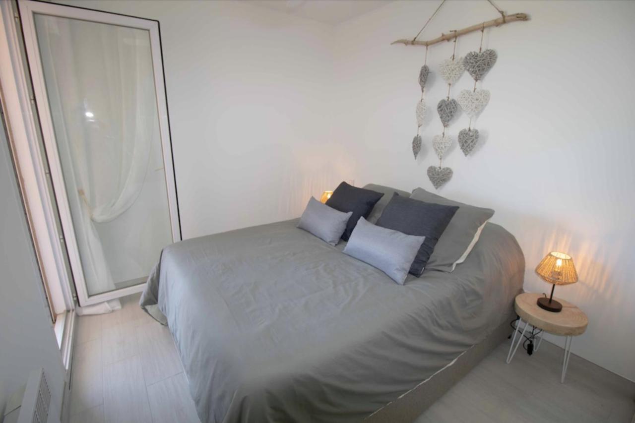 Bright Apt Of 32 M Renovated Near Town Fréjus Exterior foto