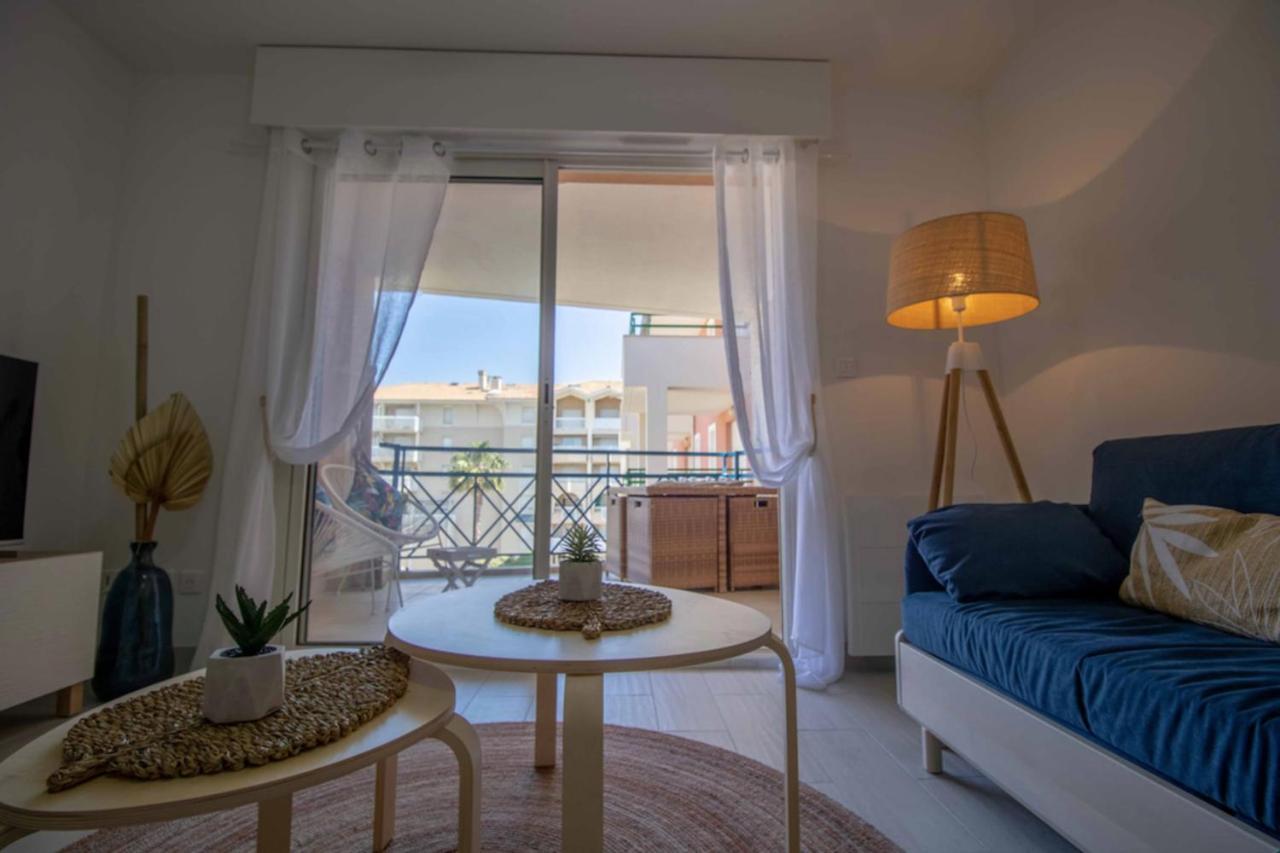 Bright Apt Of 32 M Renovated Near Town Fréjus Exterior foto